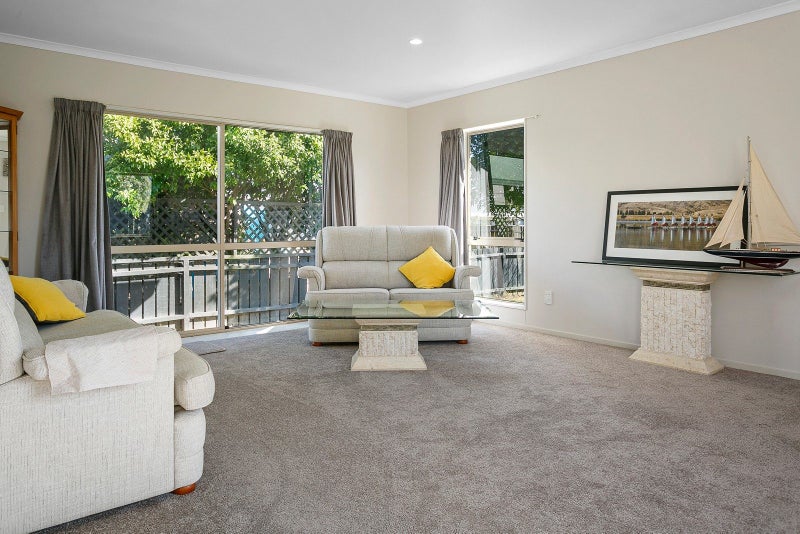 3 Hilliard Place, Leamington, Cambridge - Carousel 2