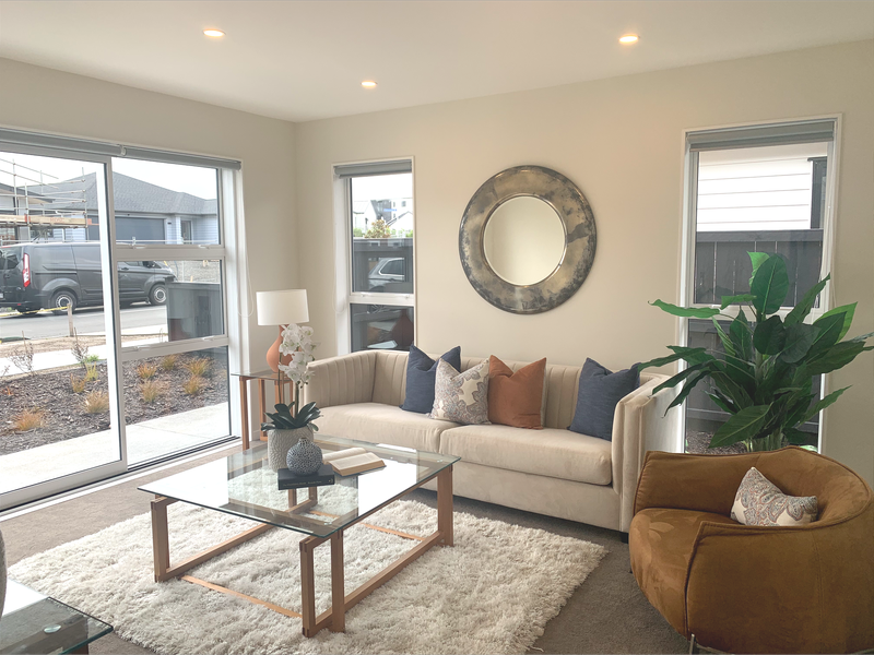 12 Vintry Drive, Huapai, Kumeu - Carousel 1