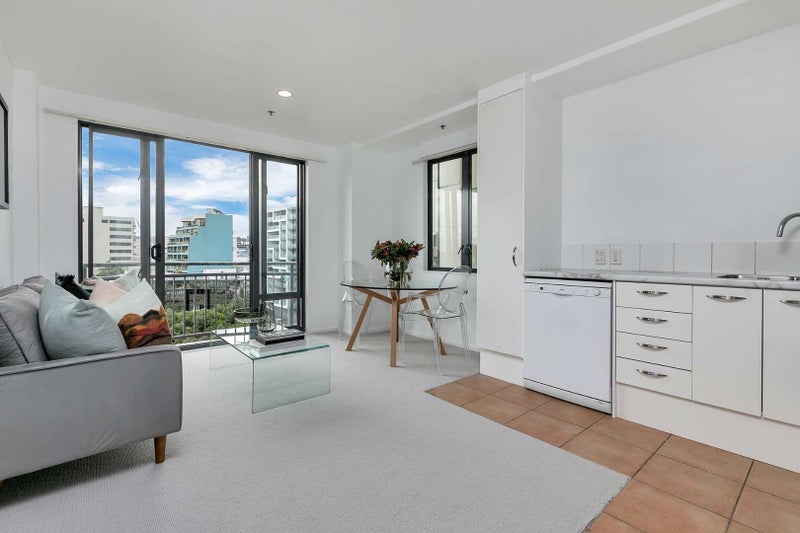 8H/11 Howe Street, Auckland Central, Auckland - Carousel 2