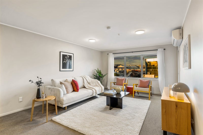 8/1 Akiraho Street, Mount Eden, Auckland - Carousel 1