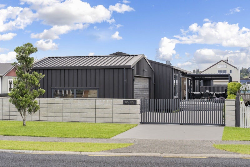 107B Barbara Avenue, Whangamatā - Carousel 1