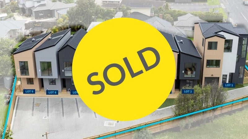 3/442 Old Te Atatu Road, Te Atatu Peninsula, Auckland - Carousel 1