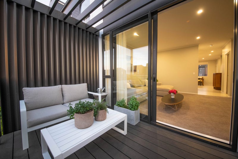 2/4 Matimati Place, Hobsonville, Auckland - Carousel 2