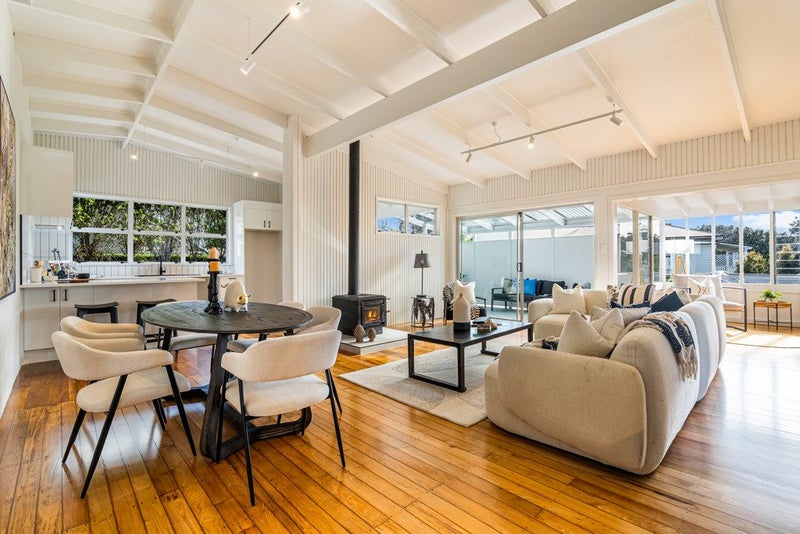 2/1C Bank Street, Hillcrest, Auckland - Carousel 2