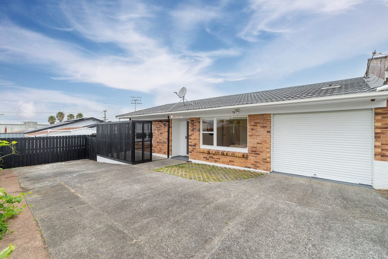 3/10 Ranfurly Road, Papatoetoe, Auckland - Carousel 1