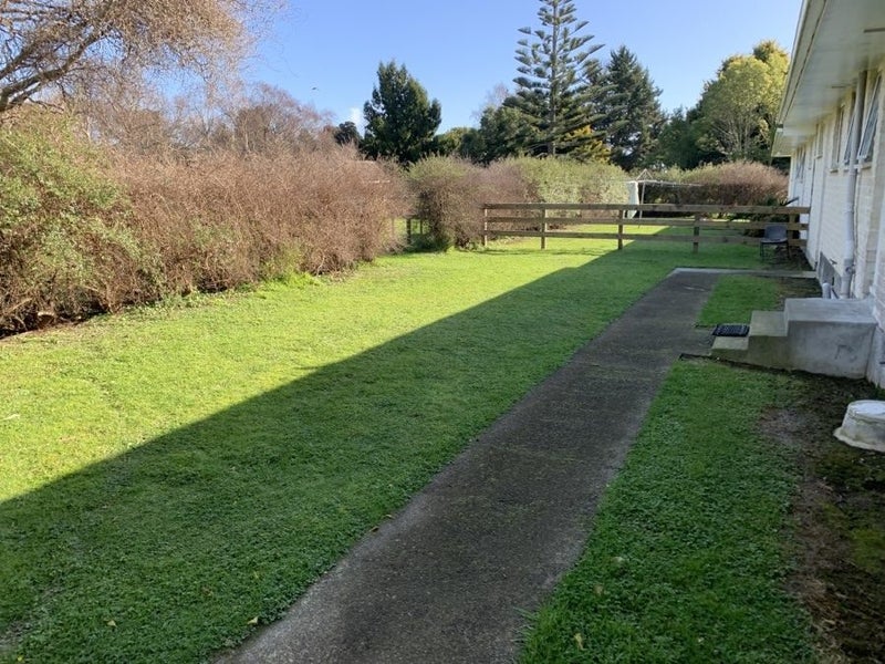 820 State Highway 1, Manakau, Levin - Carousel 19
