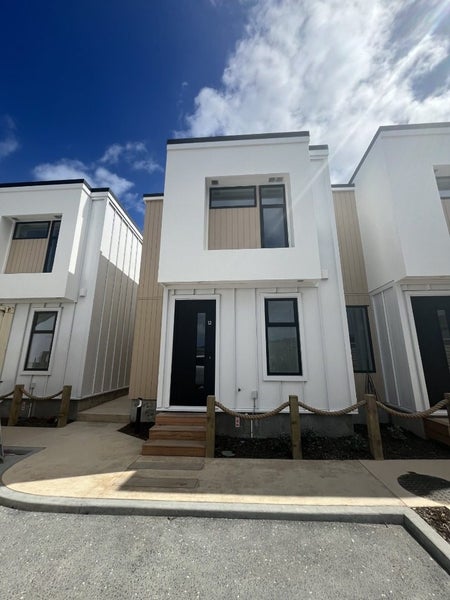 12/10 Pascoe Avenue, Paremata, Porirua - Carousel 2