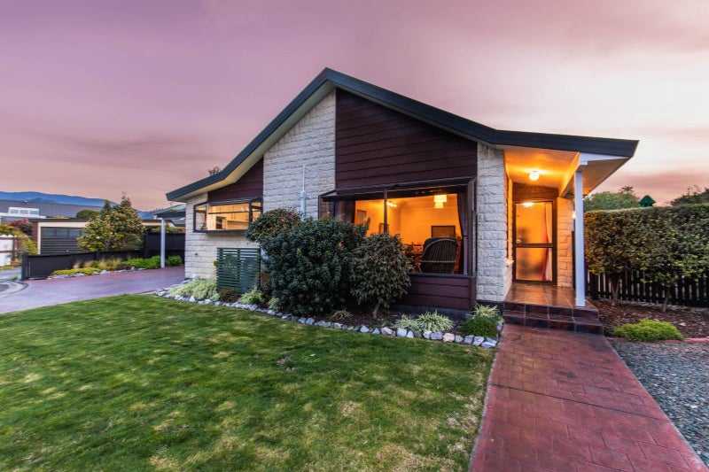 4 Majestic Way, The Wood, Nelson - Carousel 2