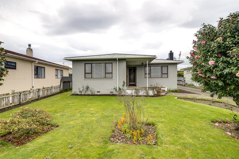 1204 Norfolk Crescent, Mayfair, Hastings - Carousel 2