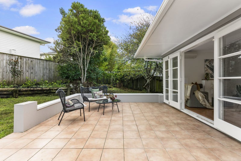 19 Park Road, Glenfield, Auckland - Carousel 2