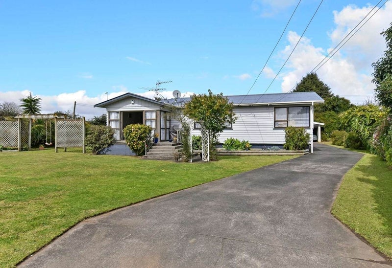 82 Rosella Road, Mangere East, Auckland - Carousel 1