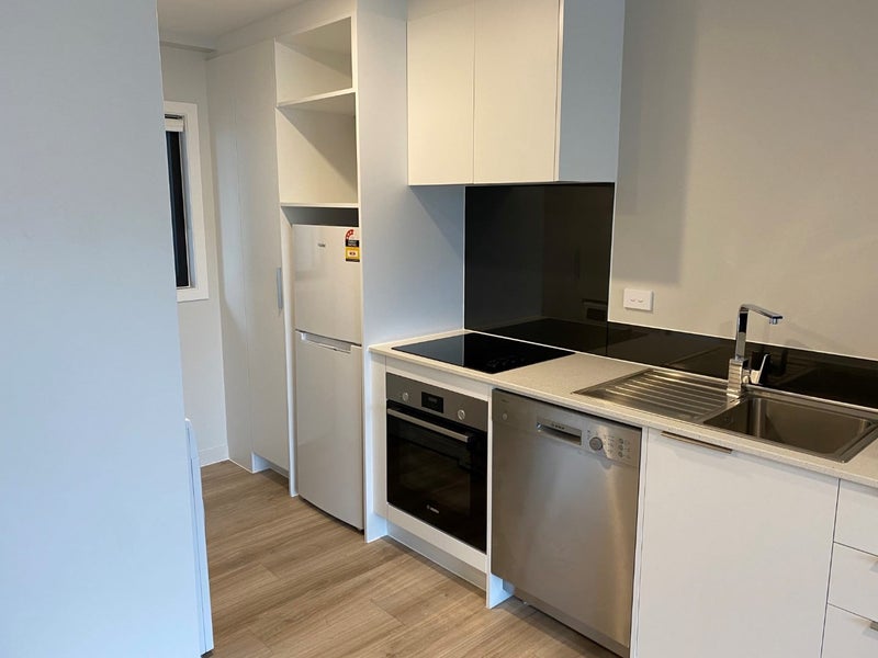 4/11F Newtown Avenue, Newtown, Wellington - Carousel 2