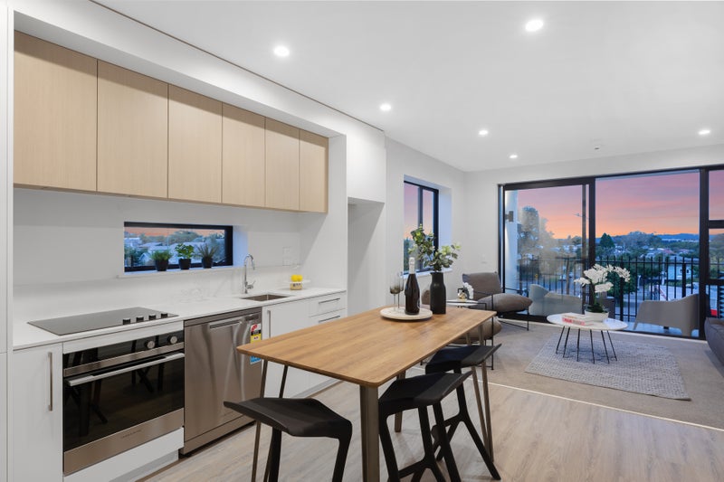 302/1028 Great North Road, Point Chevalier, Auckland - Carousel 1