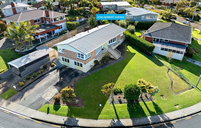 2/36 Jaemont Avenue, Te Atatu South, Auckland - Carousel 1