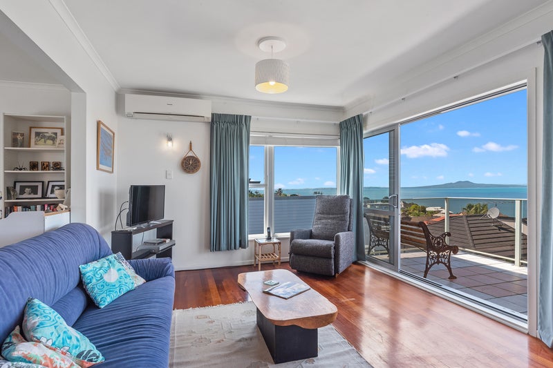 1/9 Ridge Road, Waiake, Auckland - Carousel 2