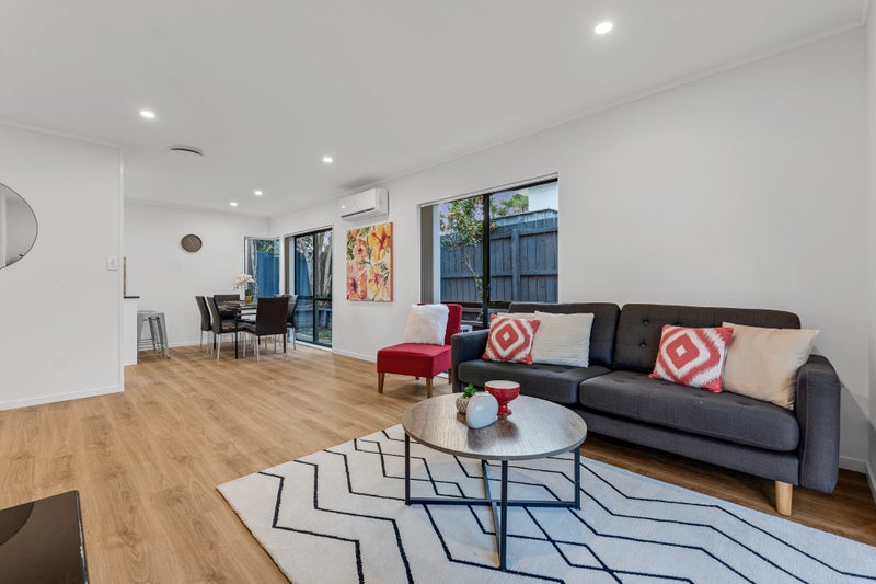 1/23 Bernina Place, Weymouth, Auckland - Carousel 2