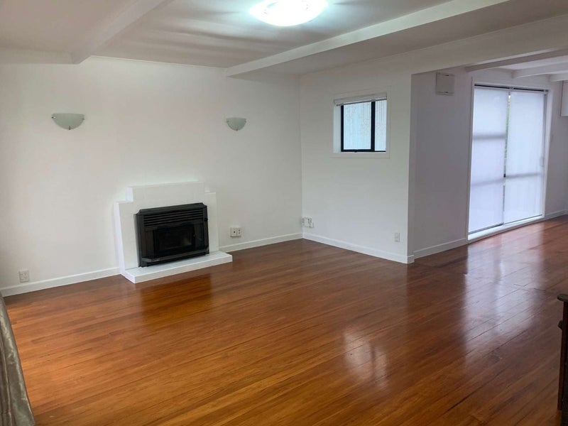 25 Hillcrest Road, Hatfields Beach, Orewa - Carousel 2