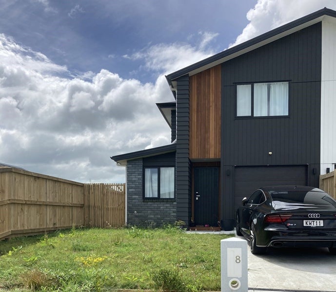 2/8 Tiro Place, Rototuna North, Hamilton - Carousel 1