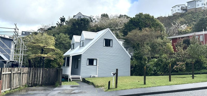 51B Montgomery Avenue, Karori, Wellington - Carousel 1