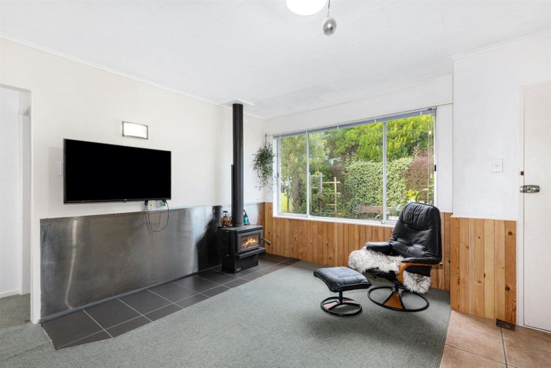 1/96 Wainuiomata Road, Wainuiomata, Lower Hutt - Carousel 2