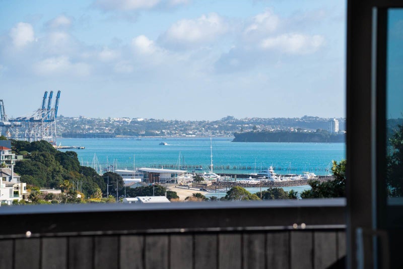 6B Ngake Street, Orakei, Auckland - Carousel 1