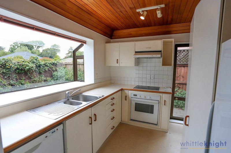 2/4 Montana Avenue, Ilam, Christchurch - Carousel 2