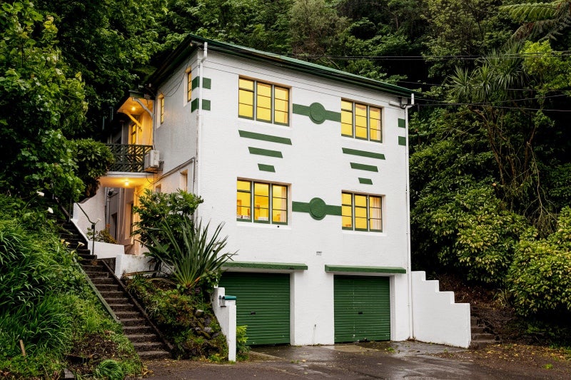 79 Garden Road, Northland, Wellington - Carousel 1