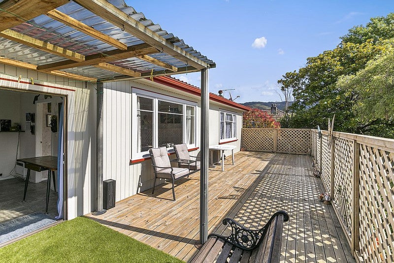 7 Gibbs Crescent, Wainuiomata, Lower Hutt - Carousel 19