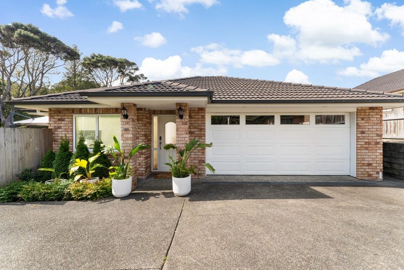 16 Kunzea Place, Greenhithe, Auckland - Carousel 1