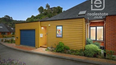 14 Futuna Close, Karori, Wellington - Carousel 1