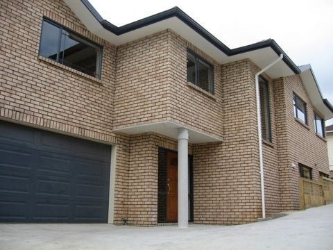 17A Hayr Road, Three Kings, Auckland - Carousel 1