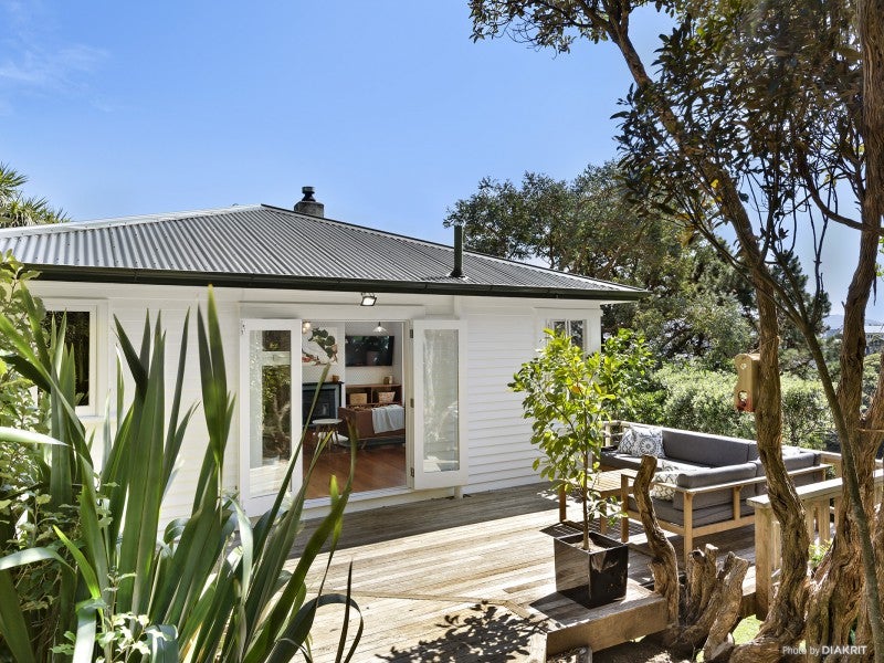 96 Sidlaw Street, Strathmore Park, Wellington - Carousel 1