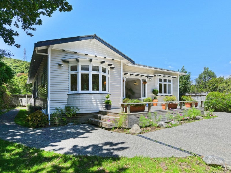 25 Black Beech Street, Birchville, Upper Hutt - Carousel 1