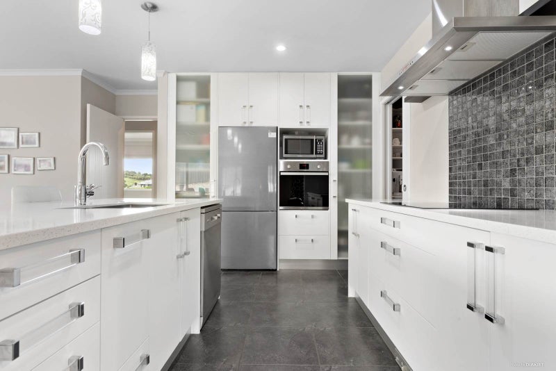 3B Lochside Lane, Pokeno - Carousel 2
