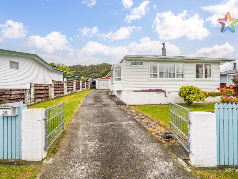 28 Momona Street, Wainuiomata, Lower Hutt - Carousel 1