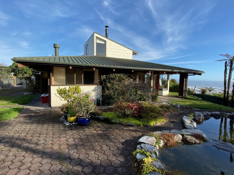 22 Stanton Crescent, Karoro, Greymouth - Carousel 1