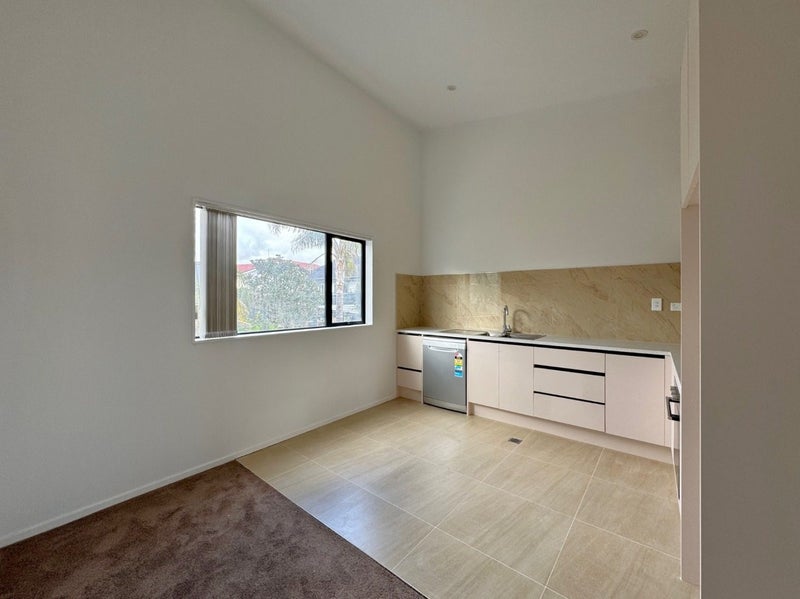 86 Priestley Drive, Bucklands Beach, Auckland - Carousel 2