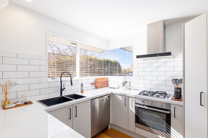 6 Ronald George Place, Parklands, Christchurch - Carousel 2