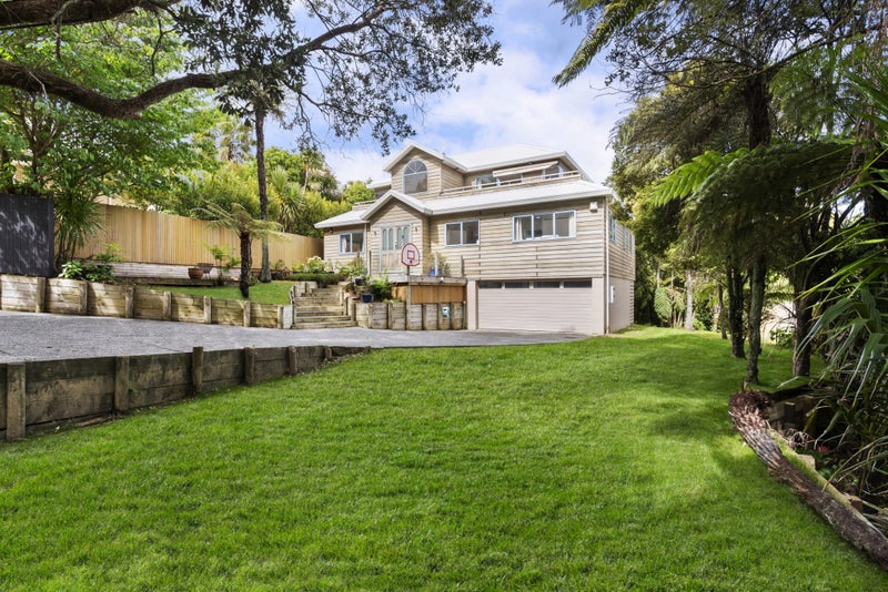 16 Aldersgate Road, Hillsborough, Auckland - Carousel 1