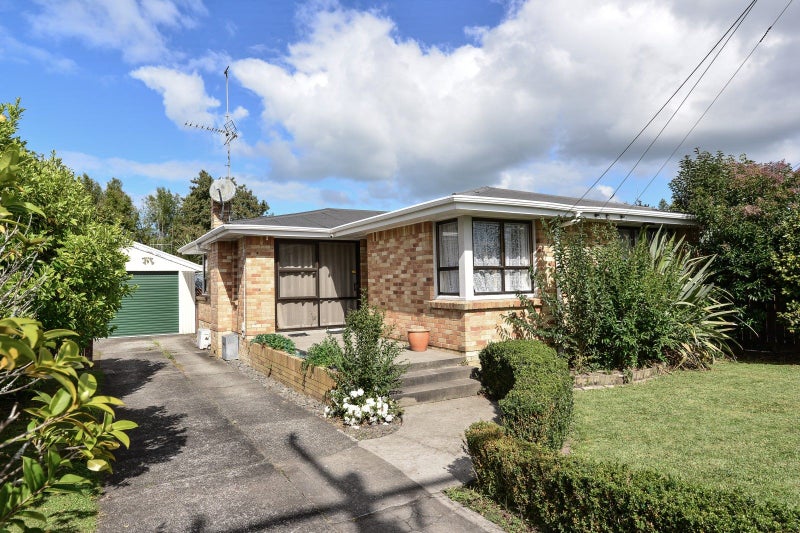 30 Bruce Avenue, Glenview, Hamilton - Carousel 2