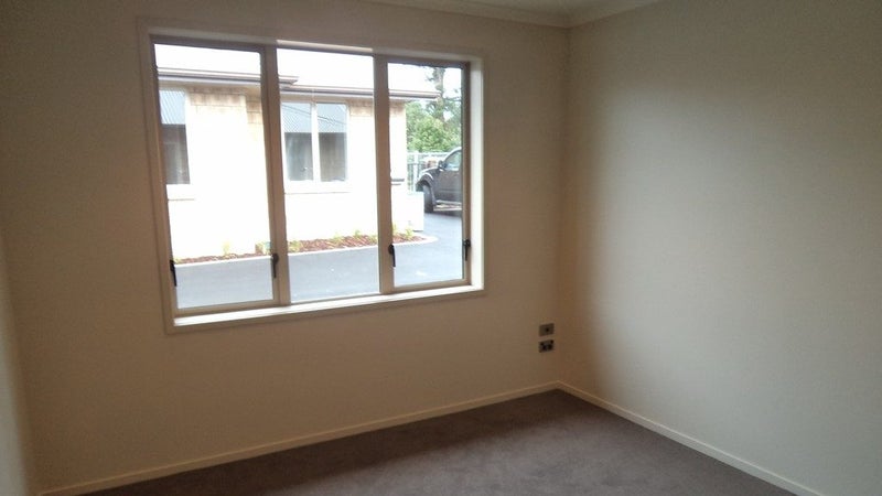 3/114 Old Farm Road, Hamilton East, Hamilton - Carousel 8