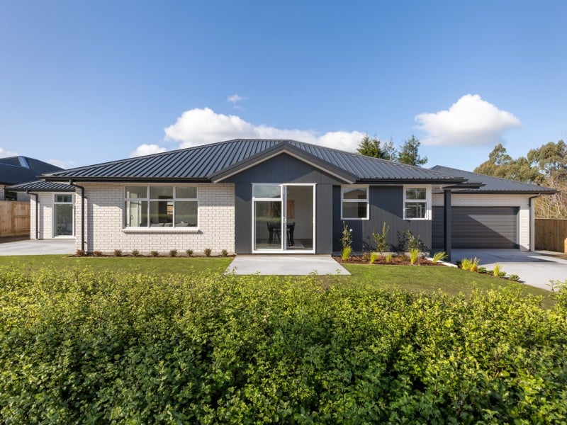 11 Gabriela Close, Pyes Pa, Tauranga - Carousel 2