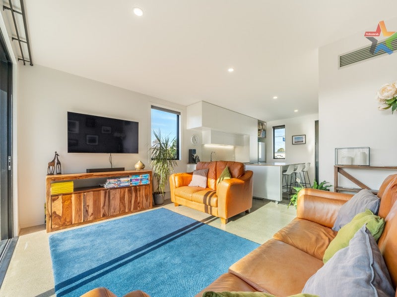 429C Jackson Street, Petone, Lower Hutt - Carousel 2