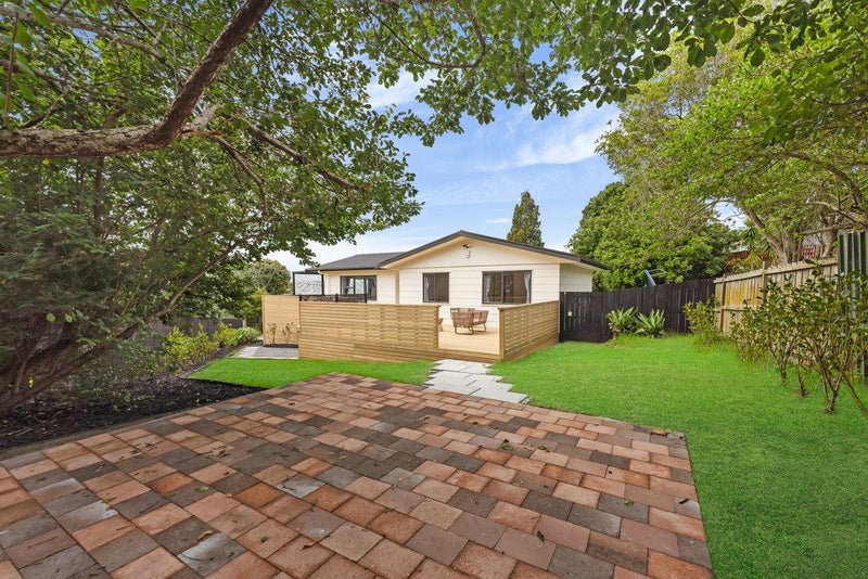 14 Styca Place, Sunnyvale, Auckland - Carousel 2