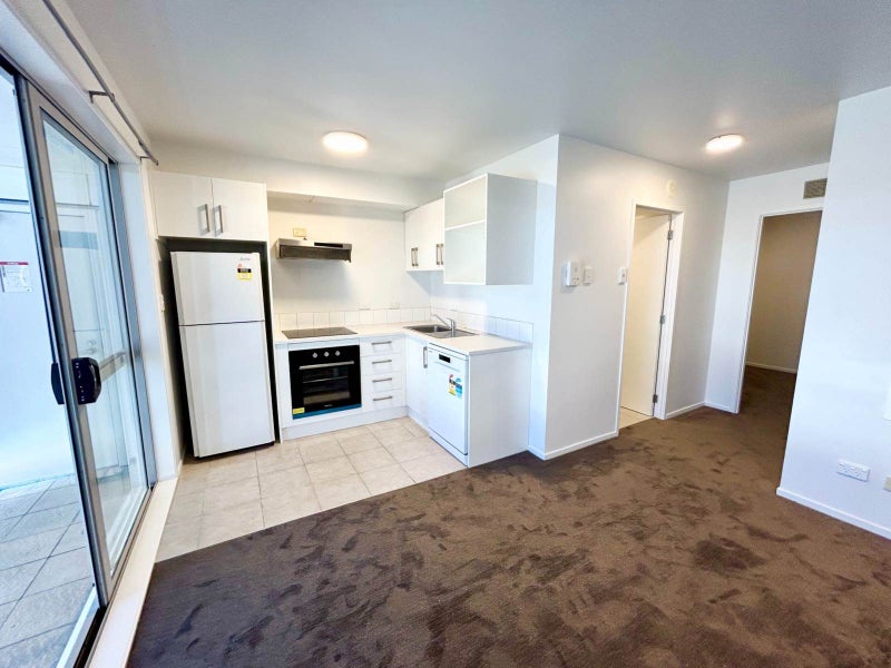 207/10 Flower Street, Eden Terrace, Auckland - Carousel 2