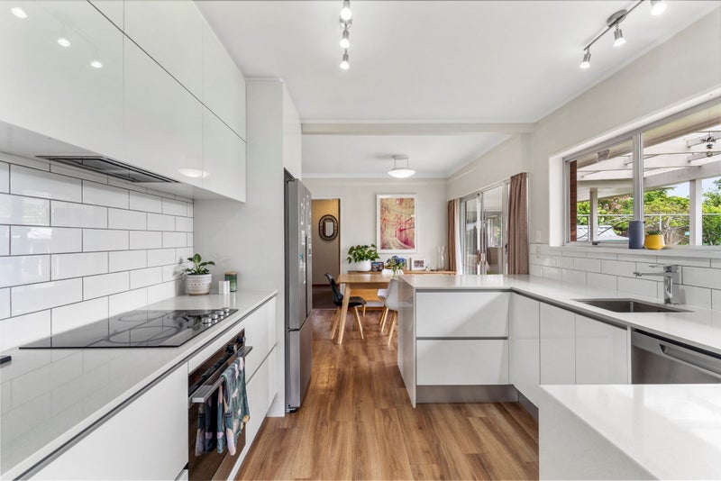 11 Magnolia Avenue, Opaheke, Papakura - Carousel 2