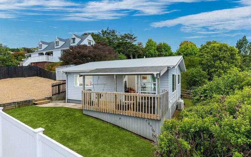 187 Greenhithe Road, Greenhithe, Auckland - Carousel 1