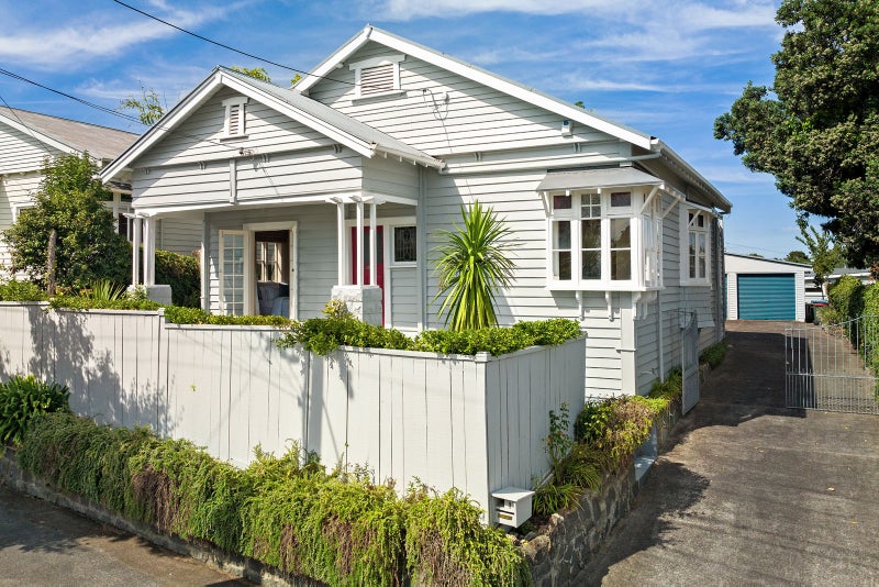 1 Mont Le Grand Road, Mount Eden, Auckland - Carousel 1