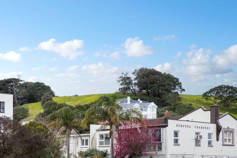 1C/2 Bassett Road, Remuera, Auckland - Carousel 3