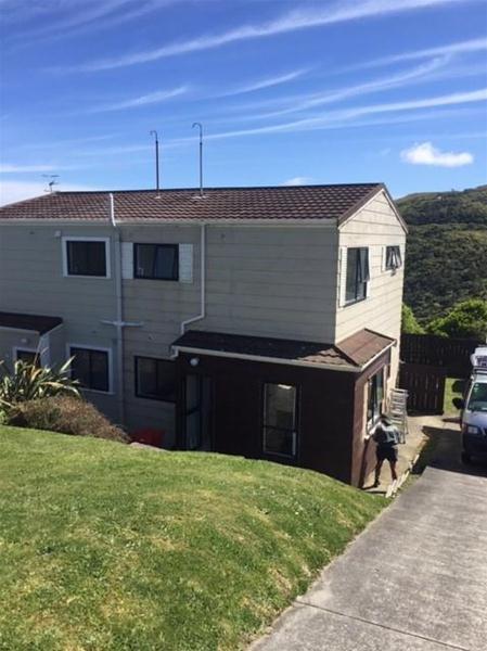 33B Sunhaven Drive, Newlands, Wellington - Carousel 1